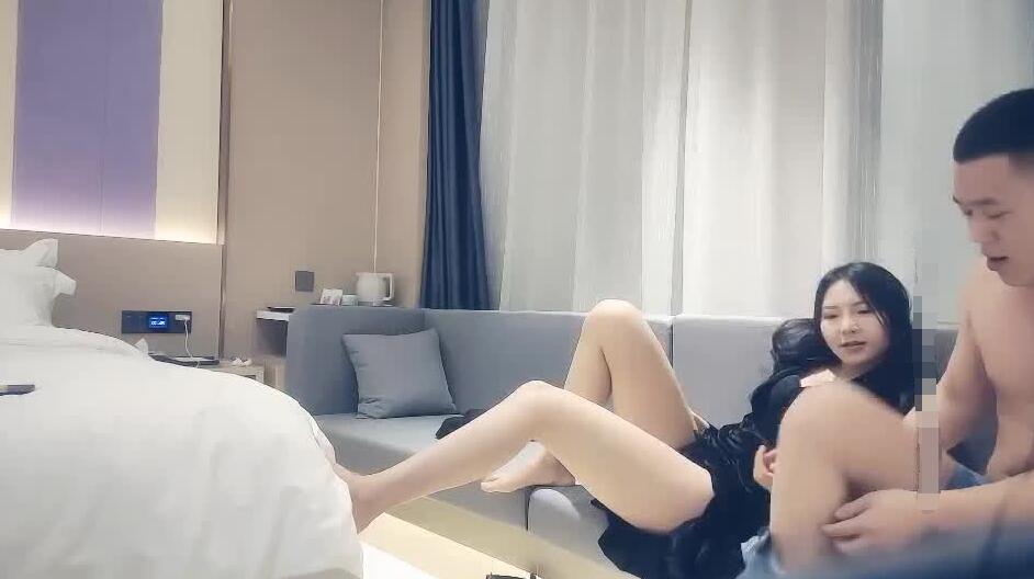 [主播探花] 2021-04-15 七天高端外围04-15性感大美腿