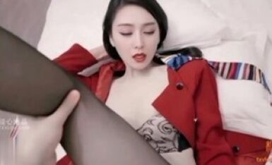 【AI巨星性体验】人工智能 让女神下海不是梦之『范冰水』极品女神范空姐的特别服务 爆裂黑丝制服空姐