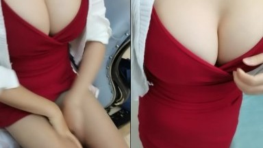 34岁极品爆乳阿姨：你先别着急嘛好不好，等一下嘛，我感觉好强烈的我快沦陷了啊啊啊啊！ 男：哇真骚，你多久没干了。