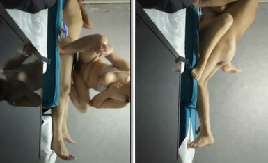 新片速递路边按摩店老板娘微信拉客上店里提供特殊性服务被眼镜大叔各种姿势草