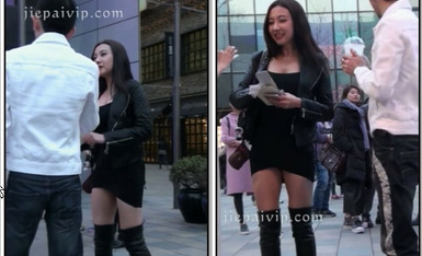 无意间发现极品巨乳网红『松果儿』被抄底偷拍 碎花性感小内 还看到晚上操她的金主土豪