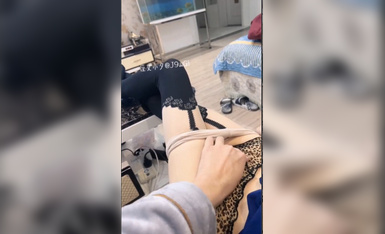 电报群大神『我的侄女叫小夕』乱伦性爱私拍 娇嫩侄女承受大屌的抽插内射 高清 (2)