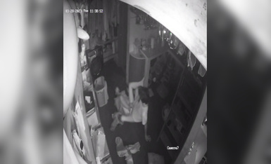 2023最新流出黑客 破解家庭攝像頭偷拍啪啪合集 小哥站著無套搞媳婦逼逼精液流了一地 (9)