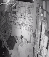 2023最新流出黑客 破解家庭攝像頭偷拍啪啪合集 小哥站著無套搞媳婦逼逼精液流了一地 (13)