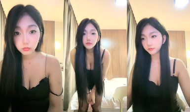 极品尤物网红女神【班长大人】近期下海大秀！隔着内裤道具震穴，爽的啊啊叫，大奶多毛肥穴，特写震得爽翻