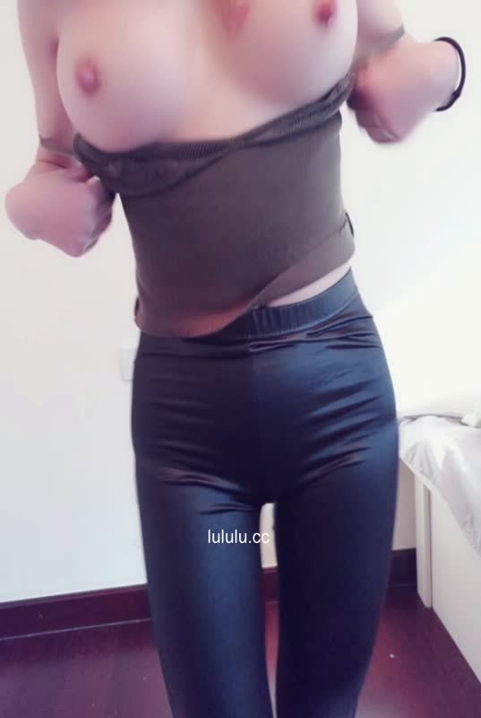 麻酥酥哟 - 皮裤羊毛背心热舞[1V]