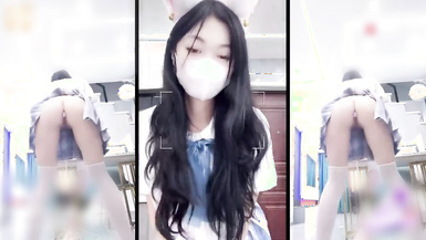 軟萌甜美少女 情色主播【小貓咪】，乖乖小可愛主打的就是一個反差，校園女神清純的外表，私下裡反差淫盪