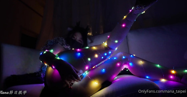 nana_taipei娜娜 聖誕特輯 發光聖誕樹洞的探險