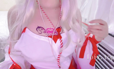 小空 (kong)  白發巫女