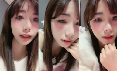 19歲校園女神【小迷糊喲】白虎穴一線天饅頭逼真極品 超清純學妹，百分百愛的感覺，讓你心動了嗎？ (2)