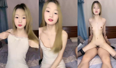 2024年2月新作，清純大學生【黑絲美少女】跟男友家中創業賺錢，炮火連天小穴被插得快要腫了 (25)