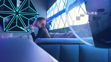 【重磅】約啪大神【UUS1980】妹子裝睡 被大神摸出感覺後開房 (1)