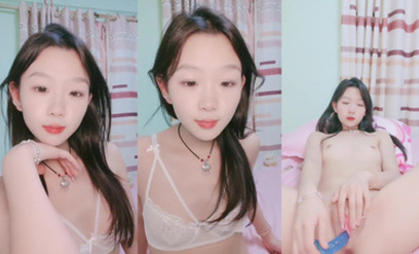 愛吃草莓 鄰家女孩清純嫩妹 熱舞狂插自慰 (10)