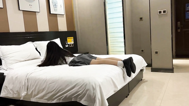 嫩妹收割機【江南第一深情】頂級約炮大神-短 灰jk