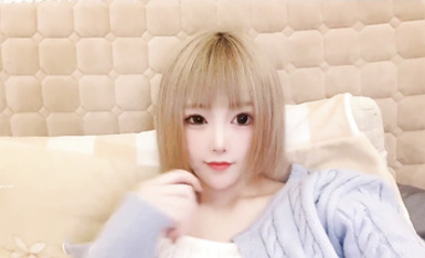 強烈推薦，不做萬人追女神，卻要做金主母狗，推特大美女【小蘇蘇】激情福利，揉奶二指禪紫薇特寫鏡頭 (2)