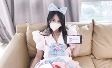 清純可愛鄰家美少女『小敏兒』 萌妹少女跳蛋情緒中出，白絲長筒襪性感美腿抗肩爆炒小蜜穴，清純少女酥到骨頭里