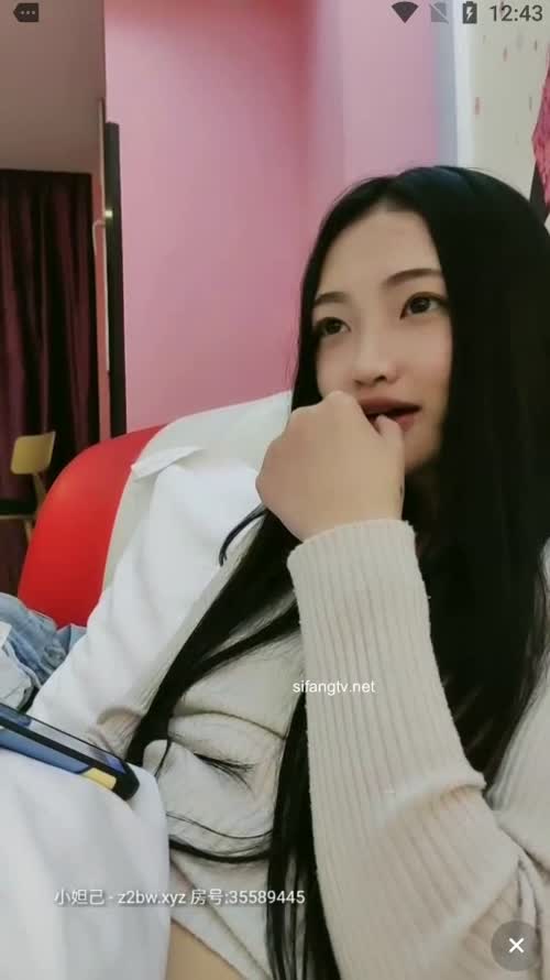 轰动整个探花界【情感主博李寻欢】约操平台漂亮女主播联合直播激情啪啪秀 女神级秀美容颜 完美身材各种啪啪 (3)