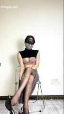 極品翹臀長腿絲襪女神【優優】定製視頻合集 (5)