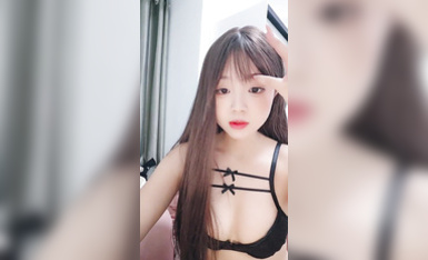 【泡芙被填滿】純情校花吐舌翻白眼銷魂大屌反差自慰 (1)