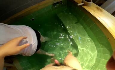 美露脸极品少女洛丽塔『喵喵』户外啪啪甄选 第二弹 公园+浴池+天桥下+口交+啪啪+内射 高清1080P原版