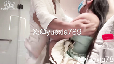 白虎福利姬@玥下 尺度作合集 (3)