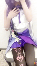 網紅極品白虎福利姬【初戀小安】cos自慰 (2)