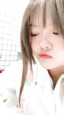 少蘿溫卿-顏值還是非常不錯的，少蘿類型的黃播，性格挺活潑可愛的，搭配各種軟妹裝，再加上尺度不低的整活能力，挺有看頭的 (7)