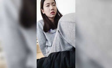 韓國大叔偷拍韓國援交小妹的口交藝術：年輕美眉的口技高超，精液噴發瞬間，令人難以忘懷 (6)