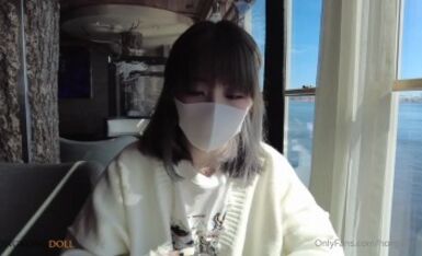 HongKongDoll 一日女友的漂亮姐姐-中 / 「她是谁」