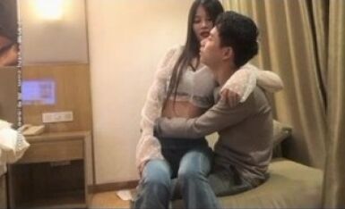 小伙网约170CM高端外围美女兔女郎情趣装装扮，黑丝高跟鞋顶级美腿